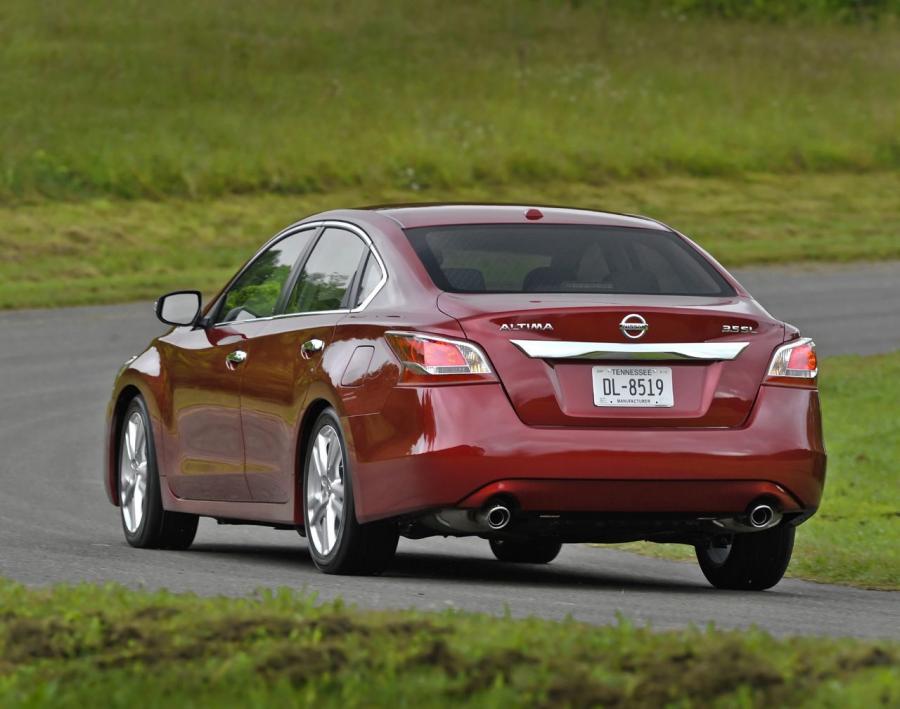  Nissan Altima 2013 года  (фото 42 из 82)